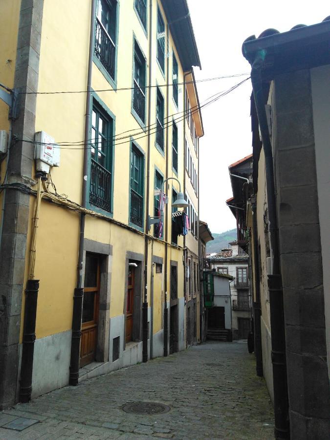 La Refierta Lejlighed Cangas De Narcea Eksteriør billede